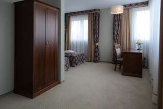 Отель Hotel Imperial Residence Сандомир Двухместный номер «Комфорт» с 2 отдельными кроватями-4